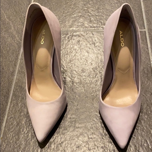 Shoes, Aldo light purple pumps. They are gorgeous - Picture 2 of 6